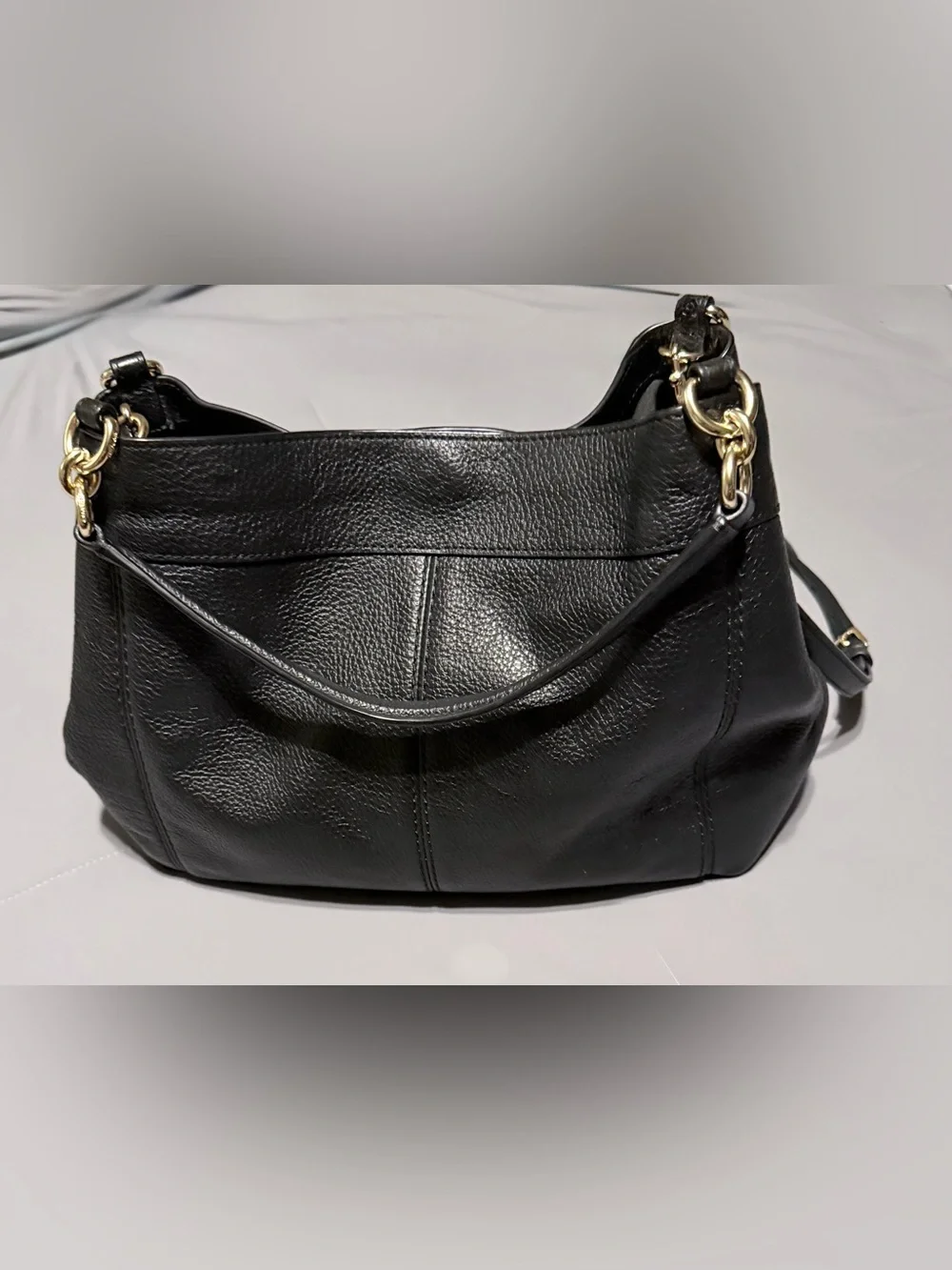 Coach elegant shoulder